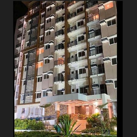 Cozy Suite Studio Type Condo In Matina Enclaves Davao Exterior photo